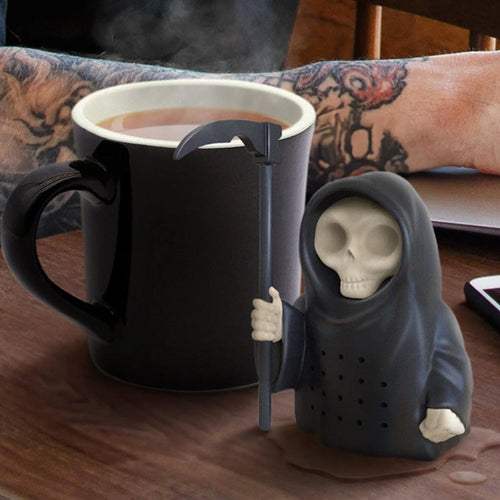 https://www.perpetualkid.com/cdn/shop/files/grim-steeper-tea-infuser_500x.jpg?v=1700248262