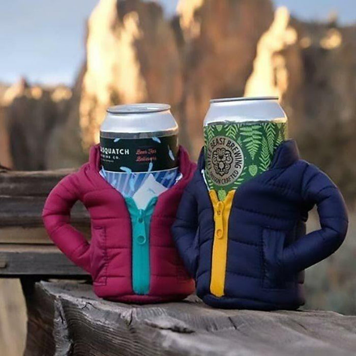 https://www.perpetualkid.com/cdn/shop/products/unique-gift-puffer-jacket-drink-cooler-2_700x700.jpg?v=1700114822